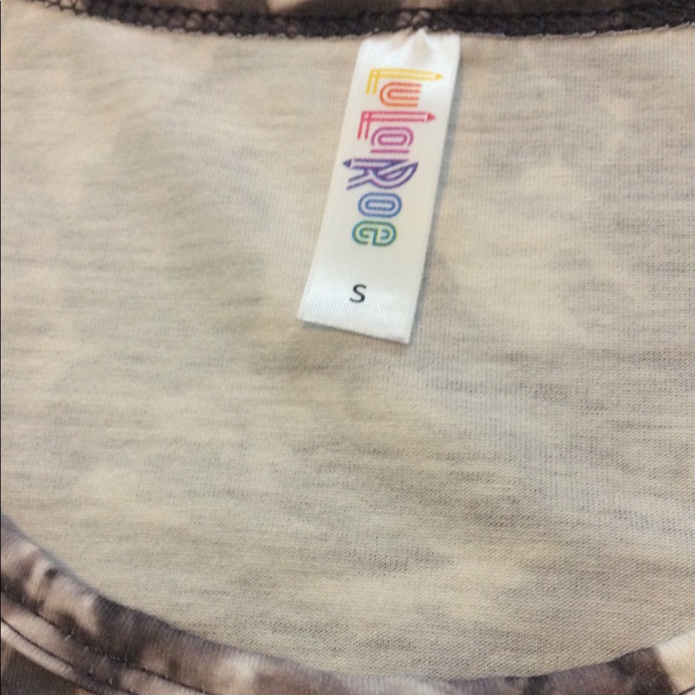 LuLaRoe Floral Classic Tee - Picture 2 of 3